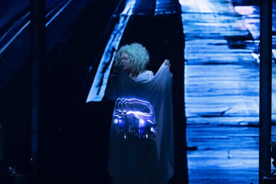 I Drove All Night ライブ写真